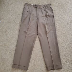 Jos A Bank Dress Pants Mens Size 35 Beige Wool Pleated Cuffed Straight Leg 29 In